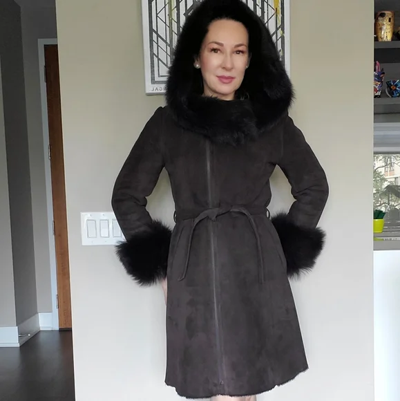 π 4X HOST PICK π π₯NEW π₯ Genuine Shearling Coat with Hood - Picture 11 of 16